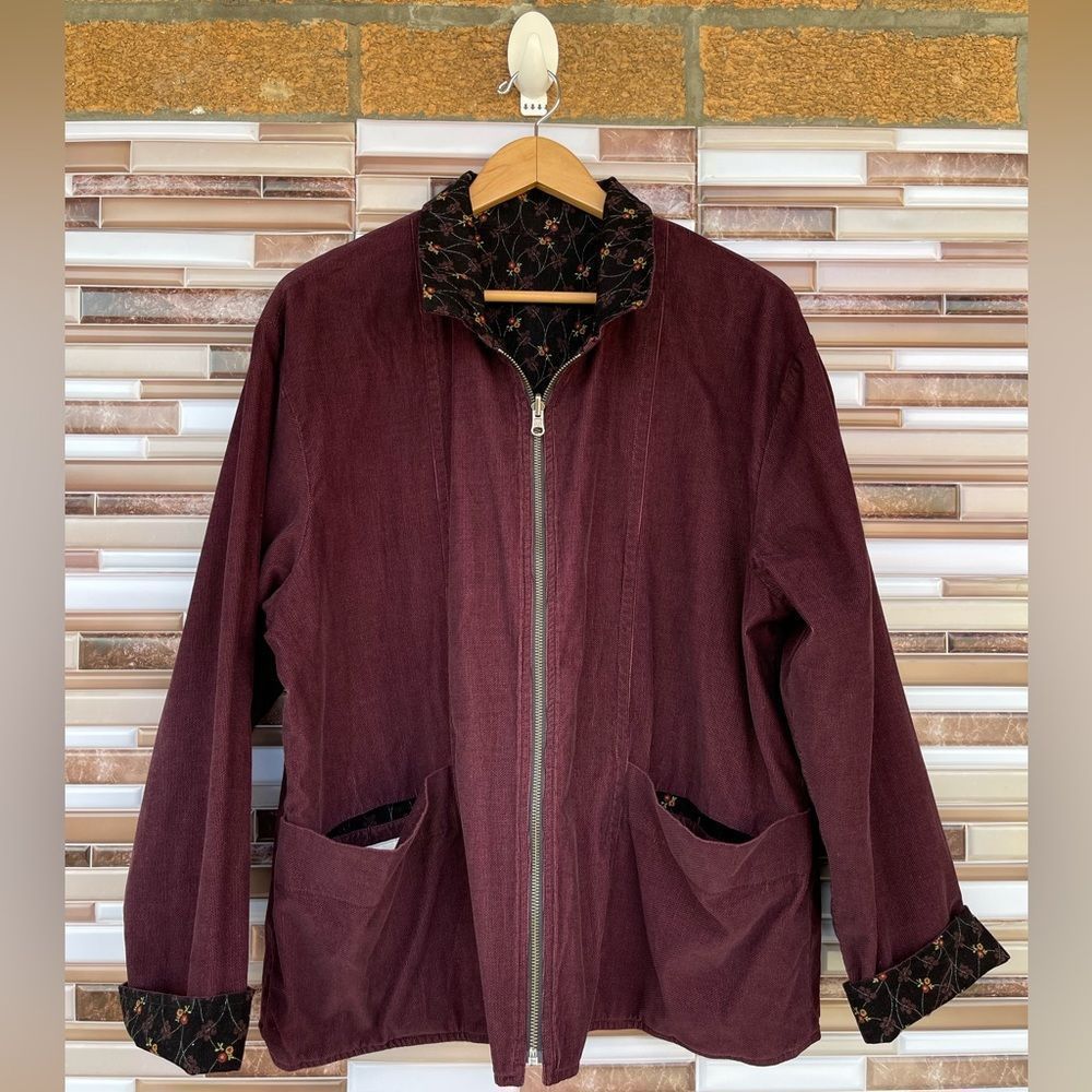 Flax Black Quilted Floral Reversable Jacket with Burgundy Collar and Trim - Picture 7 of 9